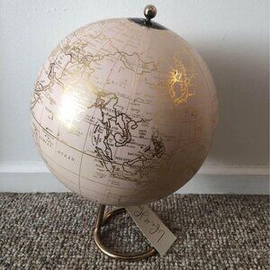 Pink & Gold World Globe 🌍